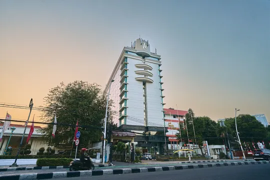 Horison Ultima Menteng Tampak Depan